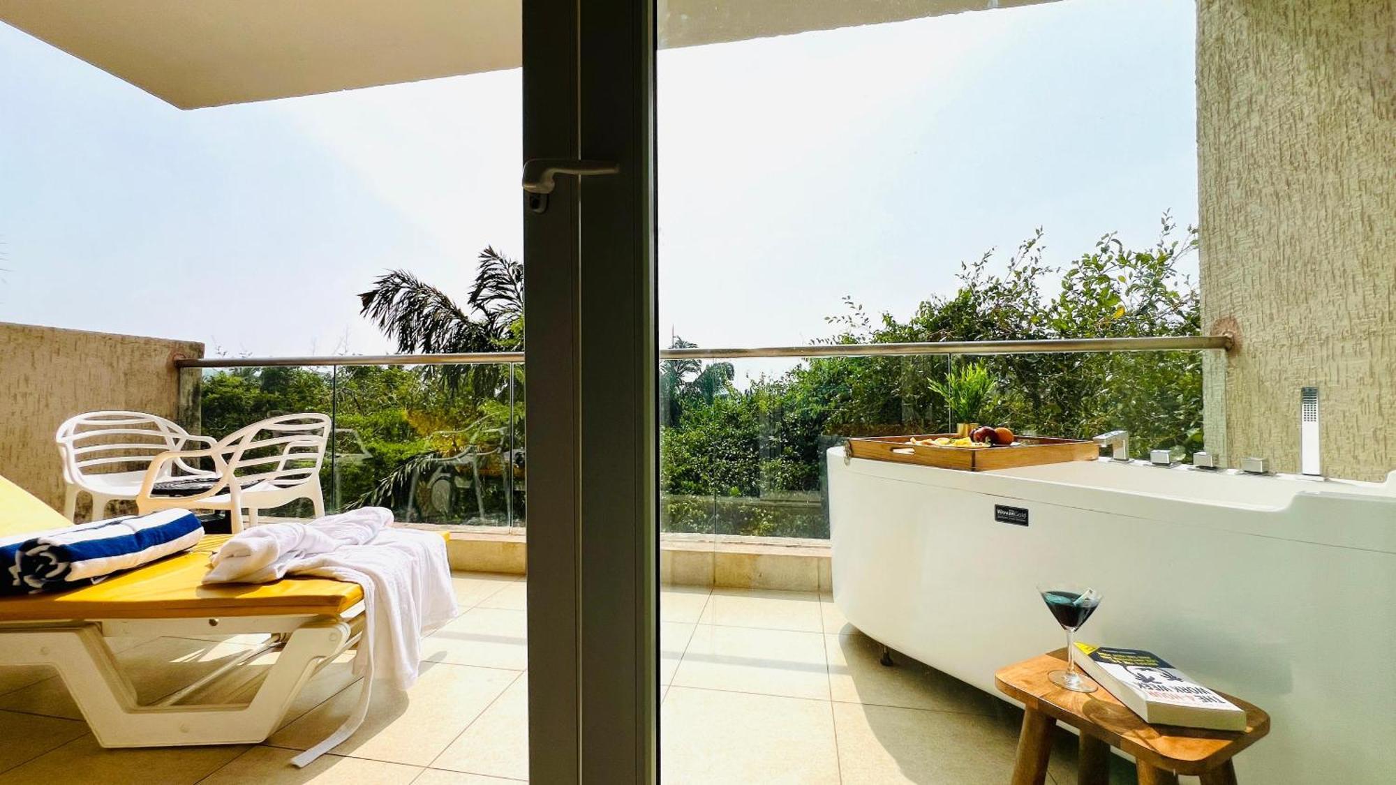 Bluo Amani Vagator - Boutique Hotel Goa Anjuna Eksteriør bilde